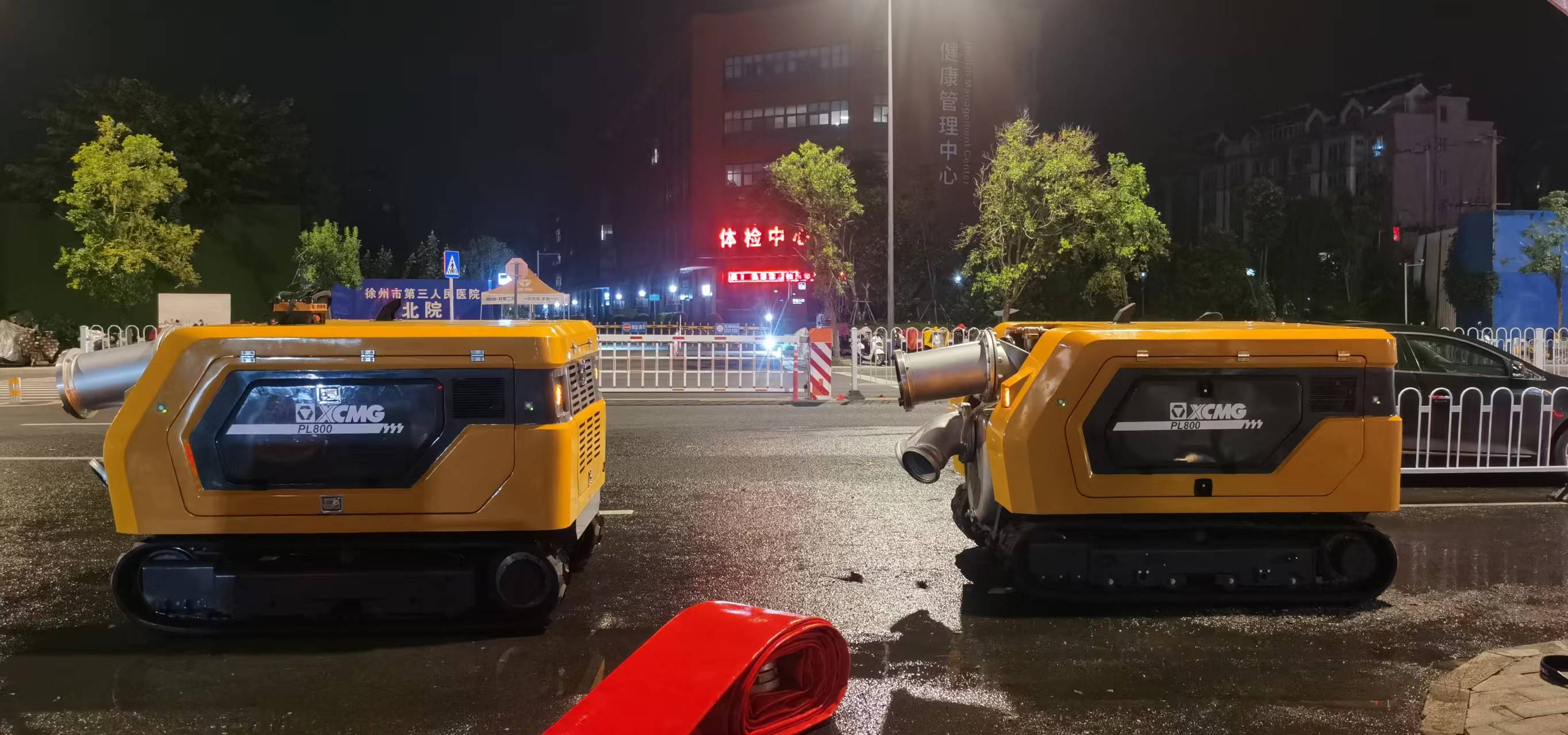 徐工排澇機器人緊急馳援，多處澇區(qū)“治水先鋒”