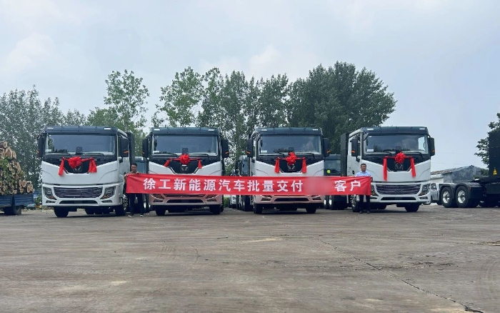 車隊(duì)老板的“致富經(jīng)”：“選擇徐工，就是選擇成功！”
