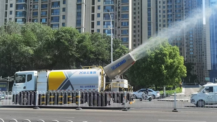 徐工多功能抑塵車，助力家鄉(xiāng)徐州環(huán)境，更“凈”一步！