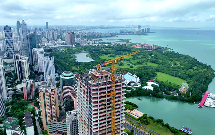 海闊憑“塔”躍 | 徐工塔機助建?？谥泻H中心
