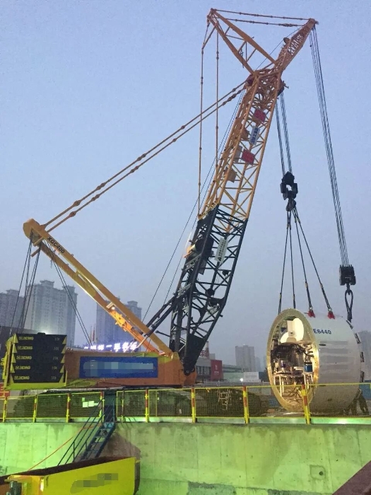 賦能軌交建設(shè)，徐工穩(wěn)穩(wěn)‘吊’打難題